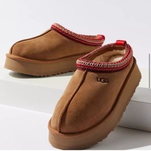 UGG Women’s Tazz Platform Slippers